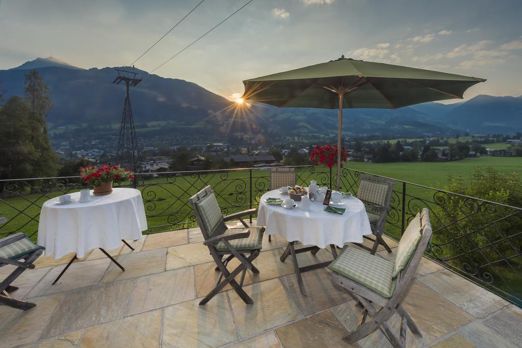 Pension Hinterseer Kitzbuhel Exterior photo